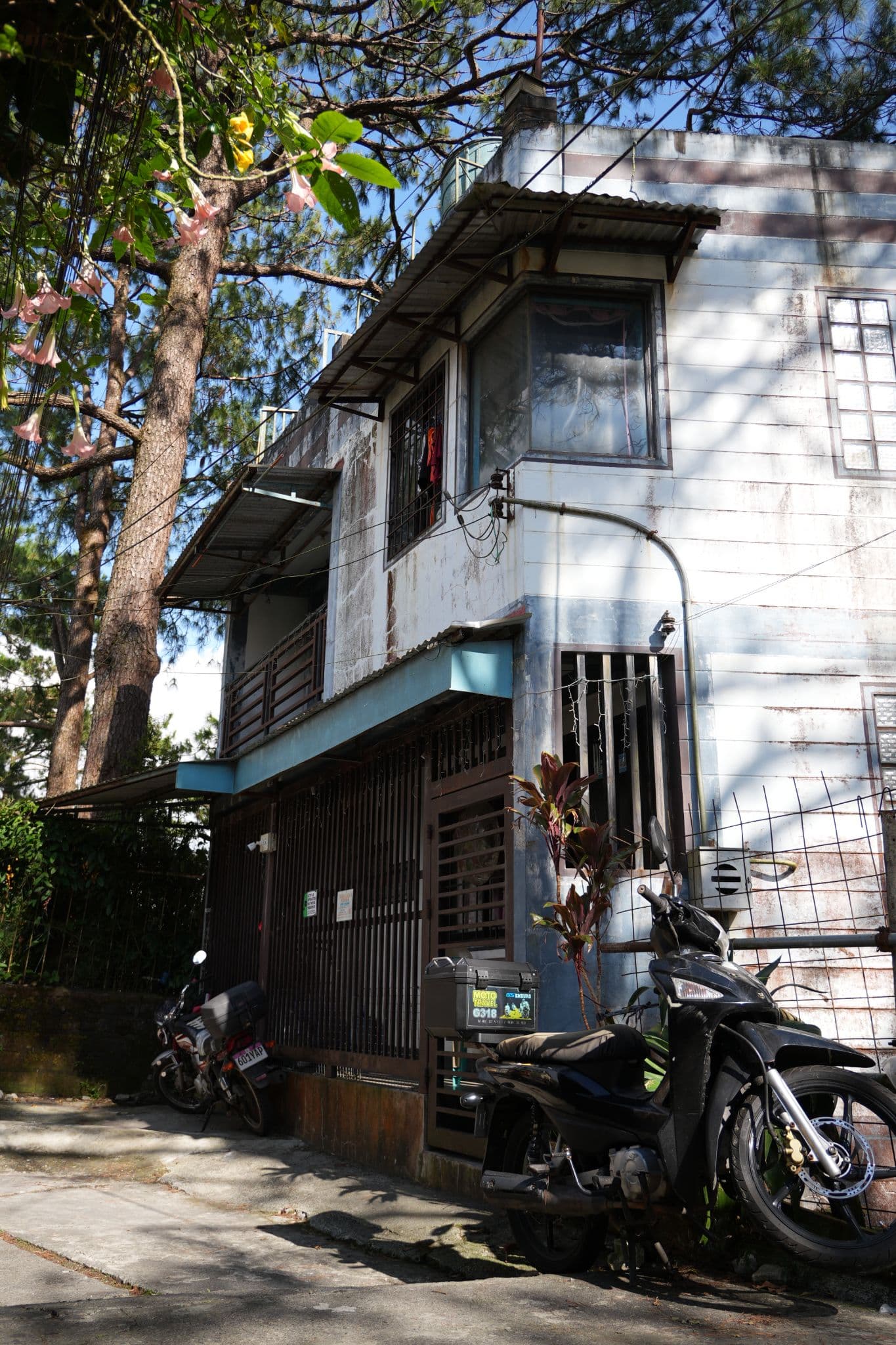 Big House thumbnail 2